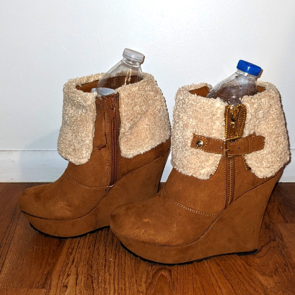Guess healed boots